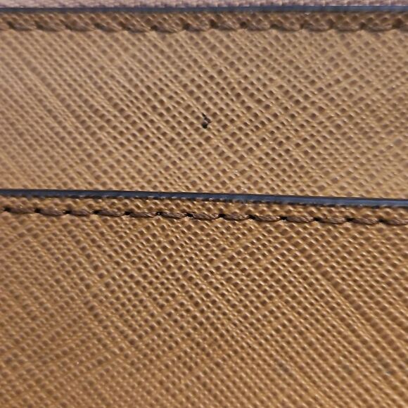 Michael Kors Jet Set Saffiano Leather Wallet Beige - Picture 3 of 5